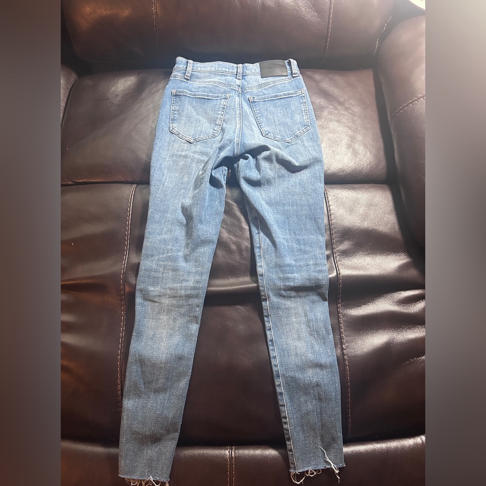 Express Jeans - Picture 2 of 4